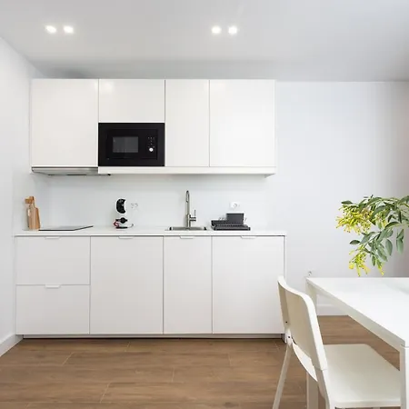 Abrigos - Bonito Y Luminoso Estudio Junto Al Mar *