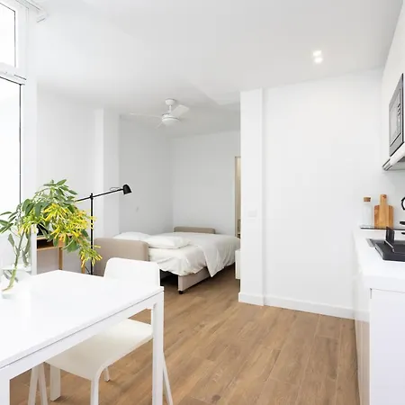 Abrigos - Bonito Y Luminoso Estudio Junto Al Mar לוס אבריגוס