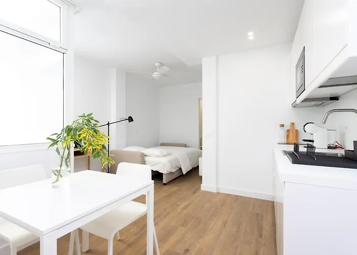 Abrigos - Bonito Y Luminoso Estudio Junto Al Mar Los Abrigos